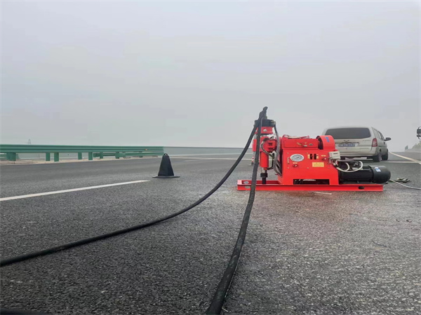 陆川马路路基路面开裂下沉注浆加固灌浆